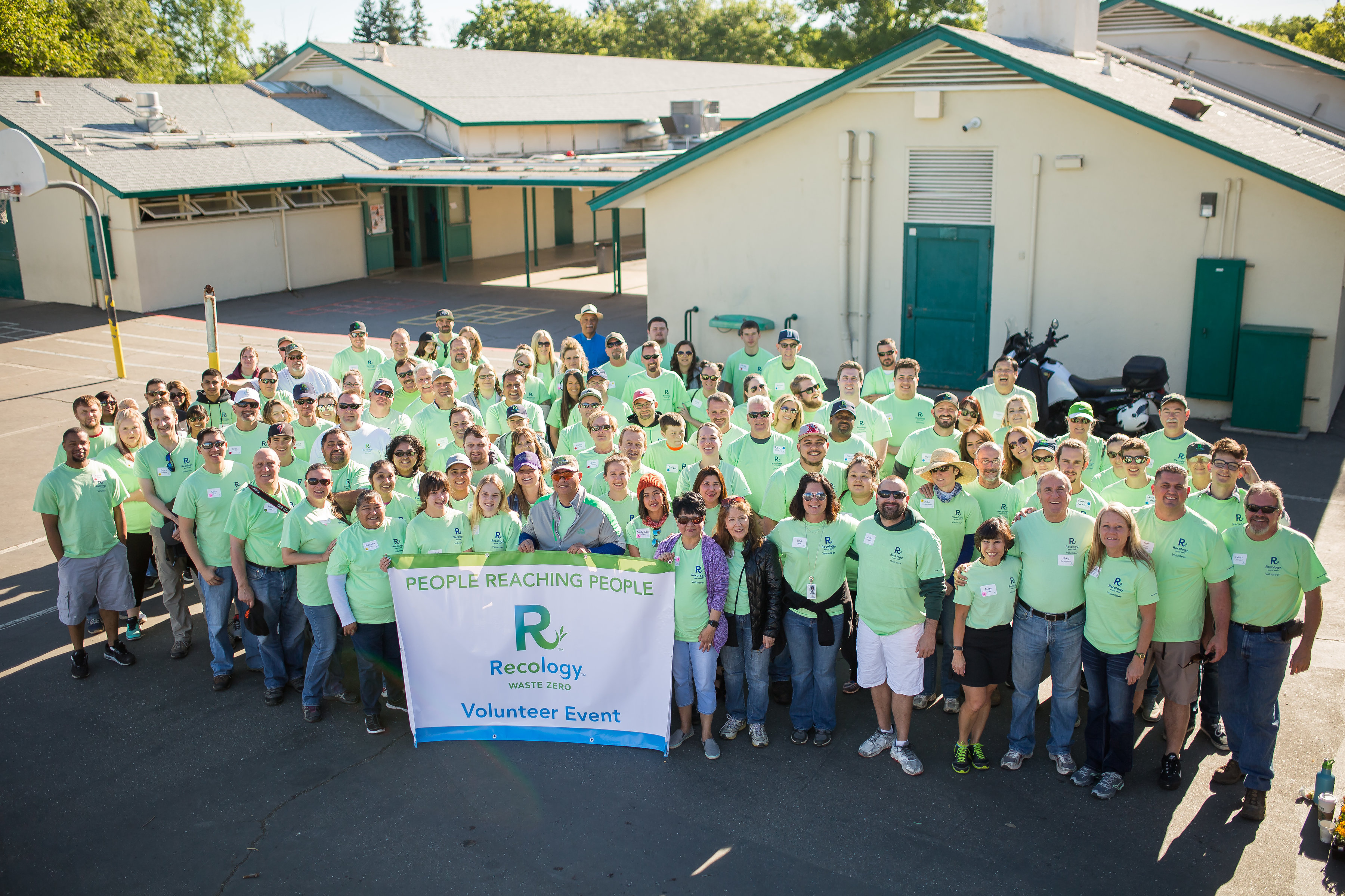 Photo of Recology Campus Improvement Day
